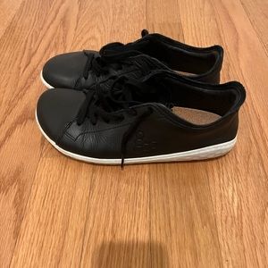 Vivobarefoot Geo Court III